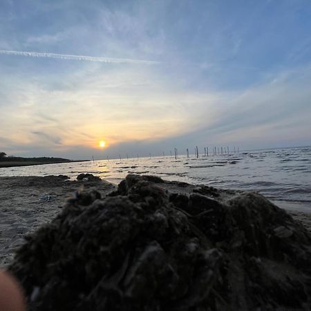 Domek Wypoczynkowy 50M Od Wody Trzebiez Exterior foto